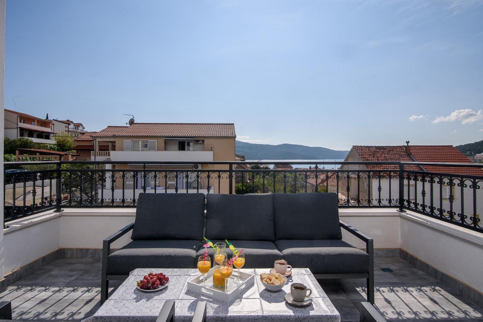 Villa Barbara & Zoran With Free Parking And Heated Swimming Pool 브랜지카 외부 사진