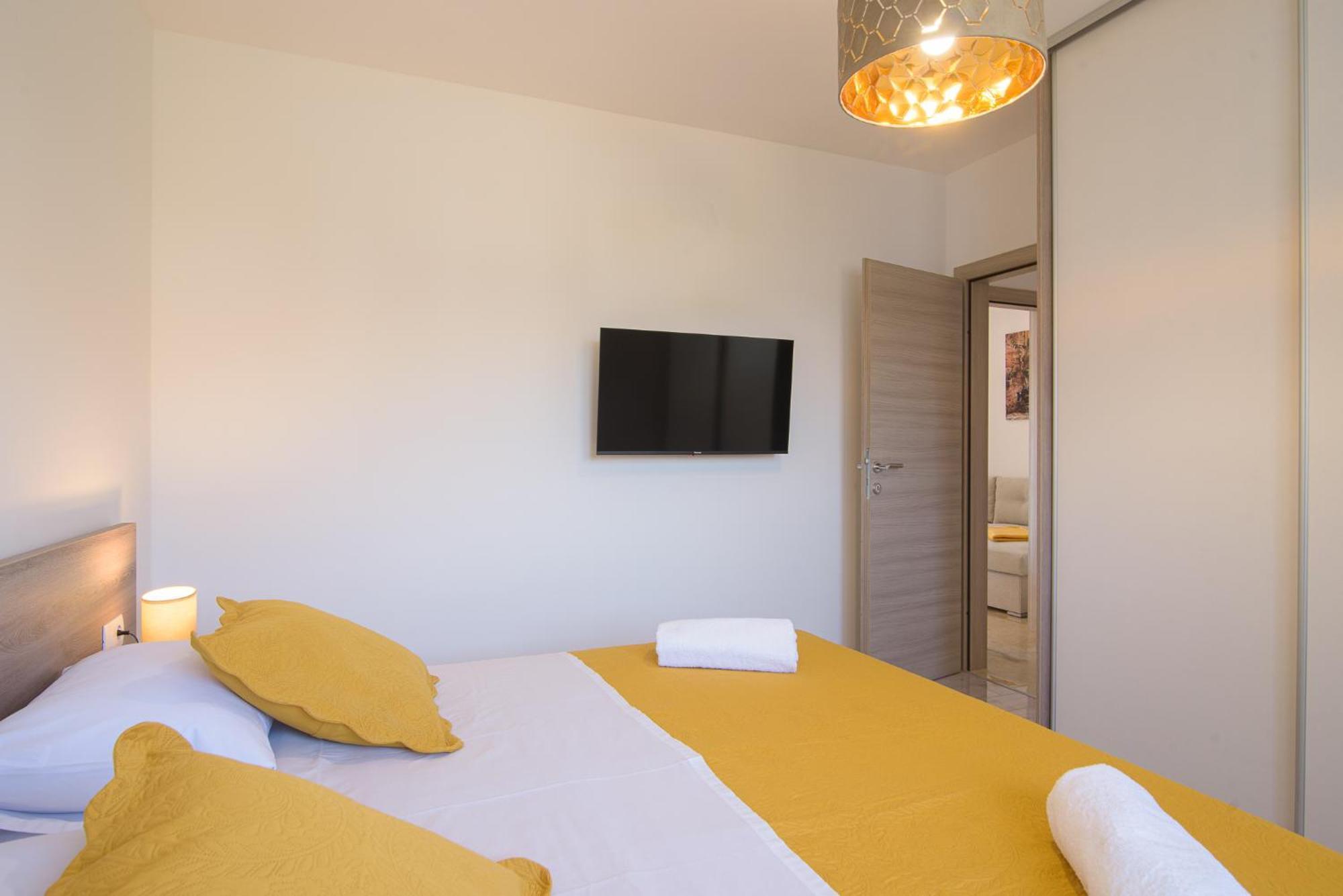 Villa Barbara & Zoran With Free Parking And Heated Swimming Pool 브랜지카 외부 사진