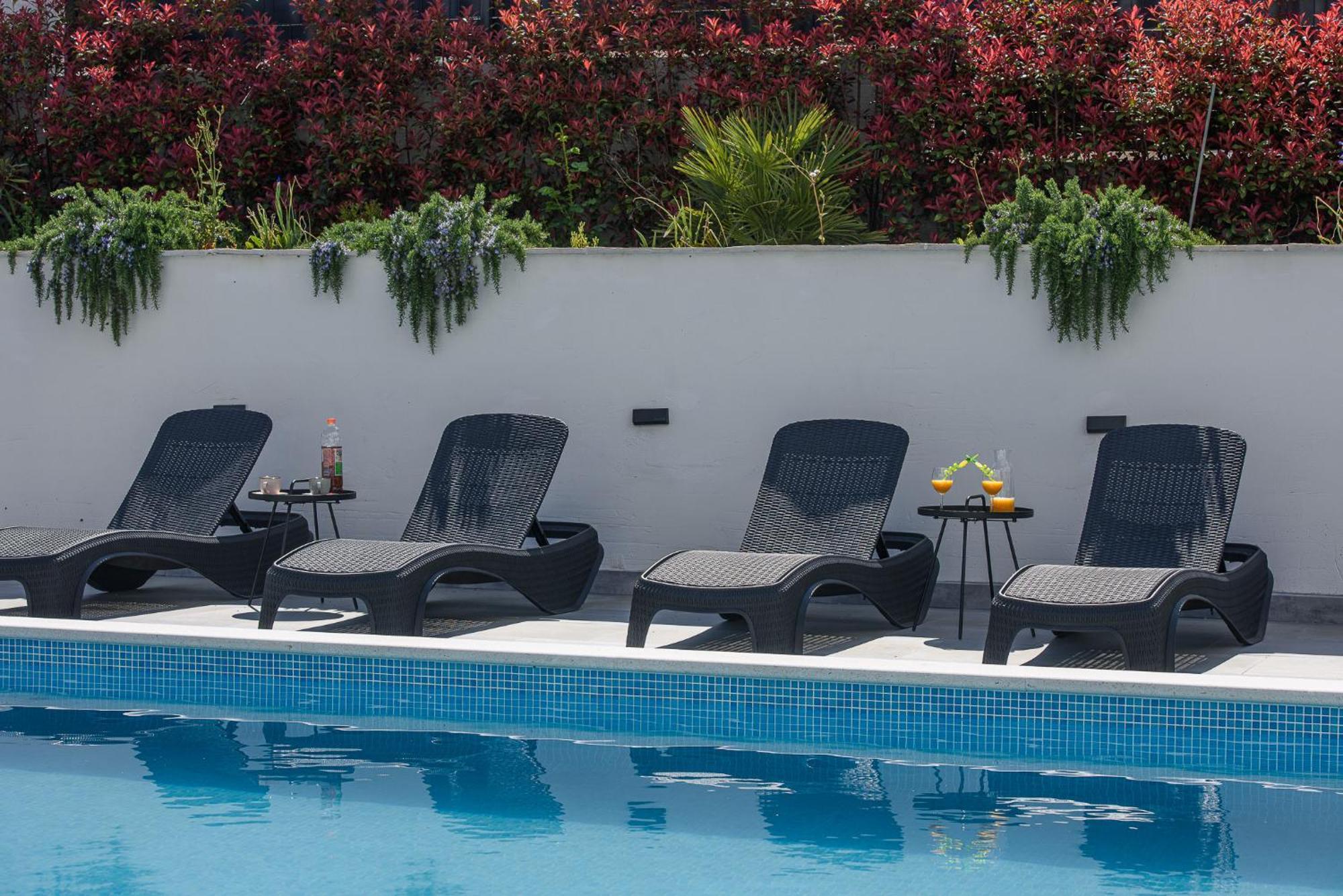 Villa Barbara & Zoran With Free Parking And Heated Swimming Pool 브랜지카 외부 사진