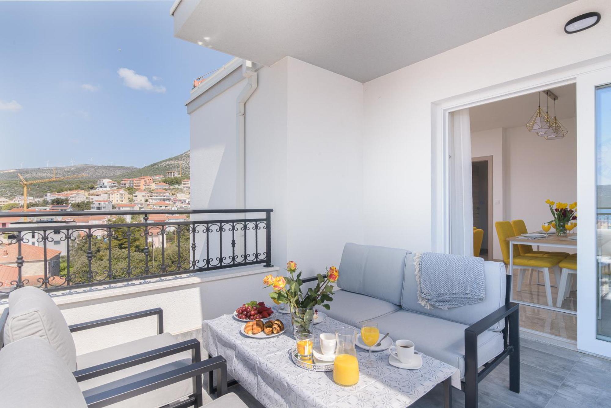 Villa Barbara & Zoran With Free Parking And Heated Swimming Pool 브랜지카 외부 사진