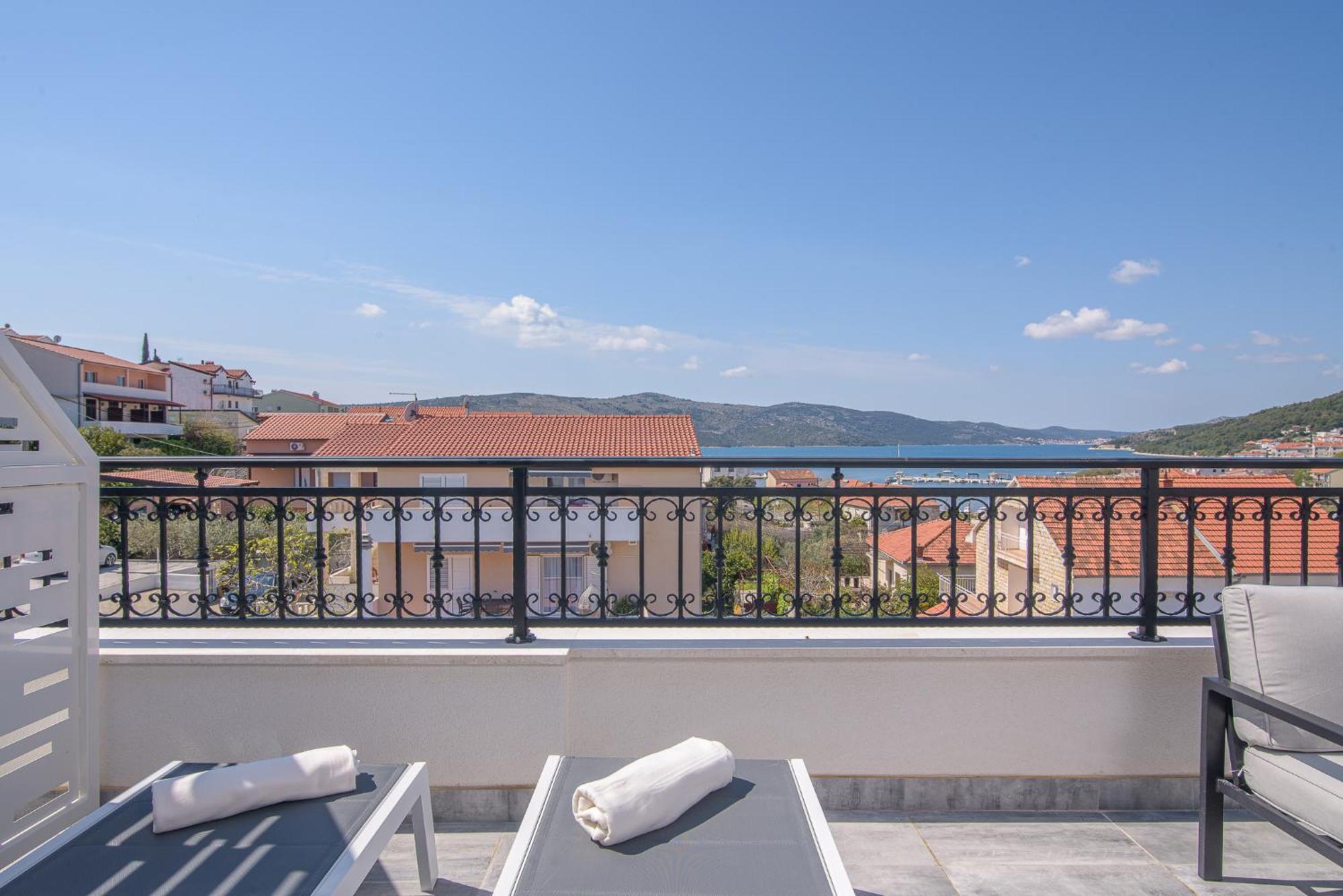 Villa Barbara & Zoran With Free Parking And Heated Swimming Pool 브랜지카 외부 사진