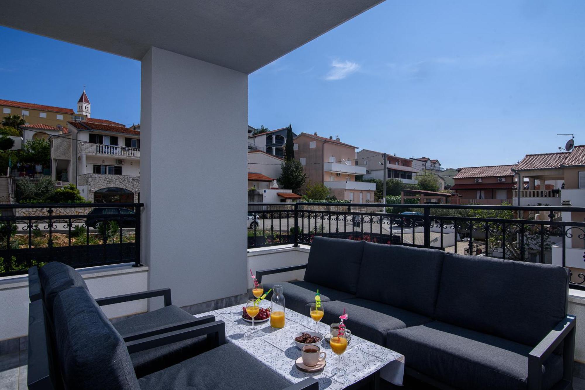 Villa Barbara & Zoran With Free Parking And Heated Swimming Pool 브랜지카 외부 사진
