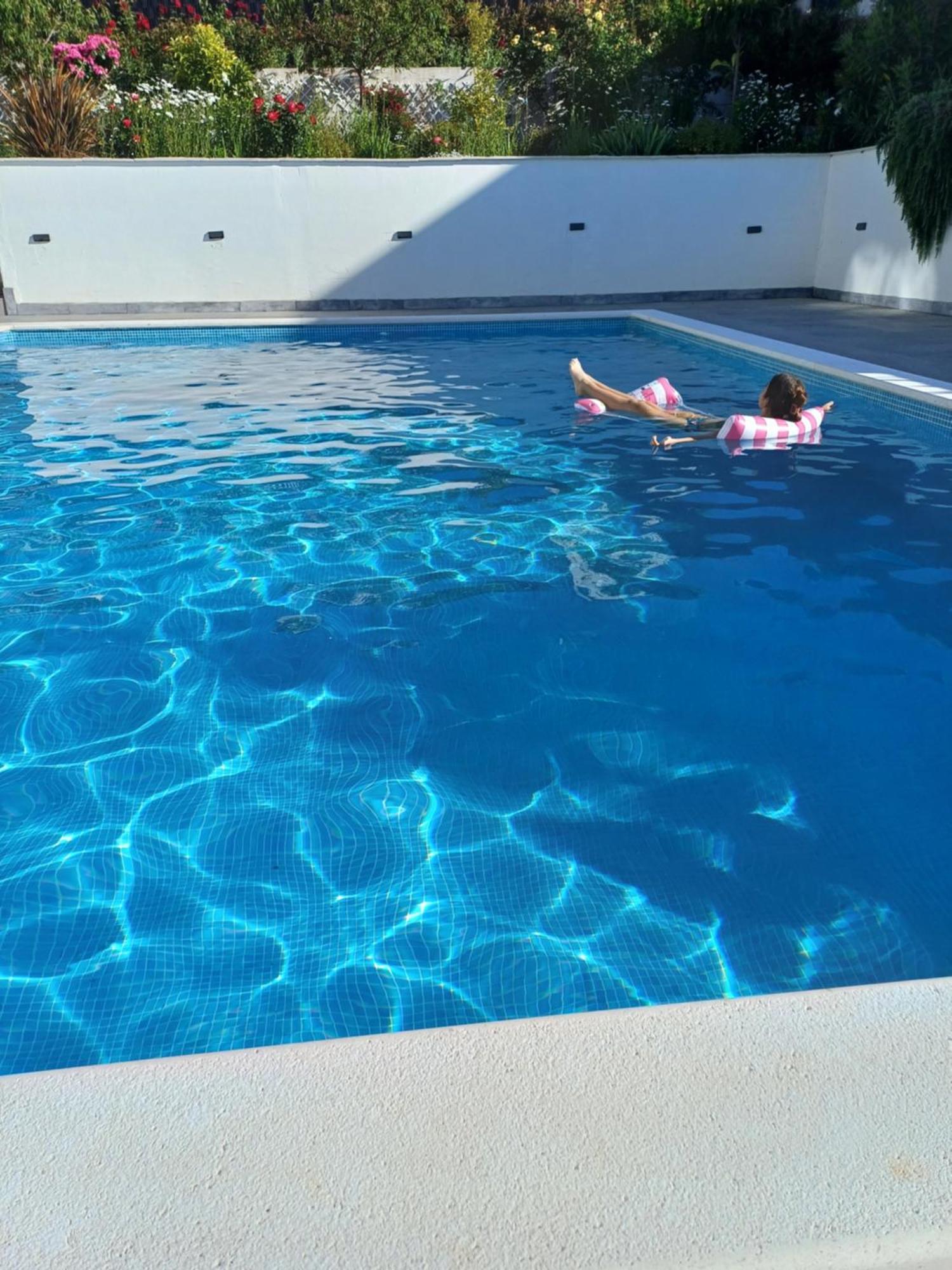 Villa Barbara & Zoran With Free Parking And Heated Swimming Pool 브랜지카 외부 사진